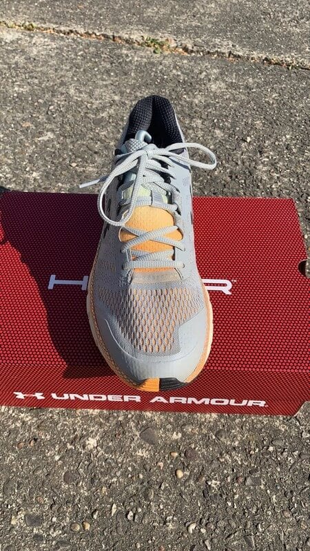 Under Armour HOVR Guardian 2